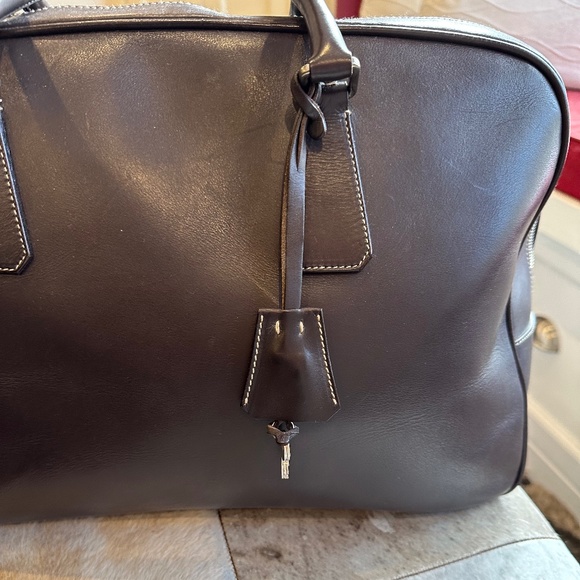SOLD to a Luxury Lover in Victoria!! Prada Leather Doctor Travel Bag - Picture 5 of 10